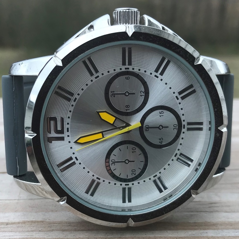 Geneva Men Watch Gray Silicon Rubber Band Big Dial - Picture 1 of 8